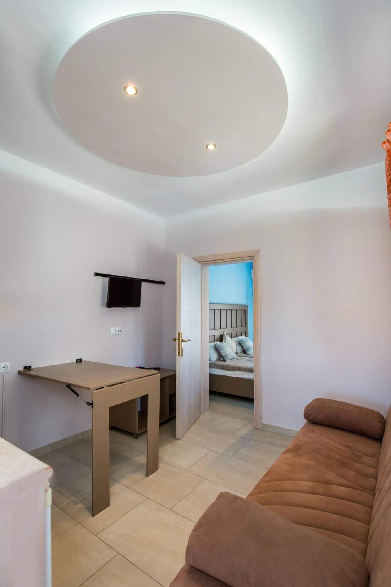Lena Apartments II Ліменарія Екстер'єр фото